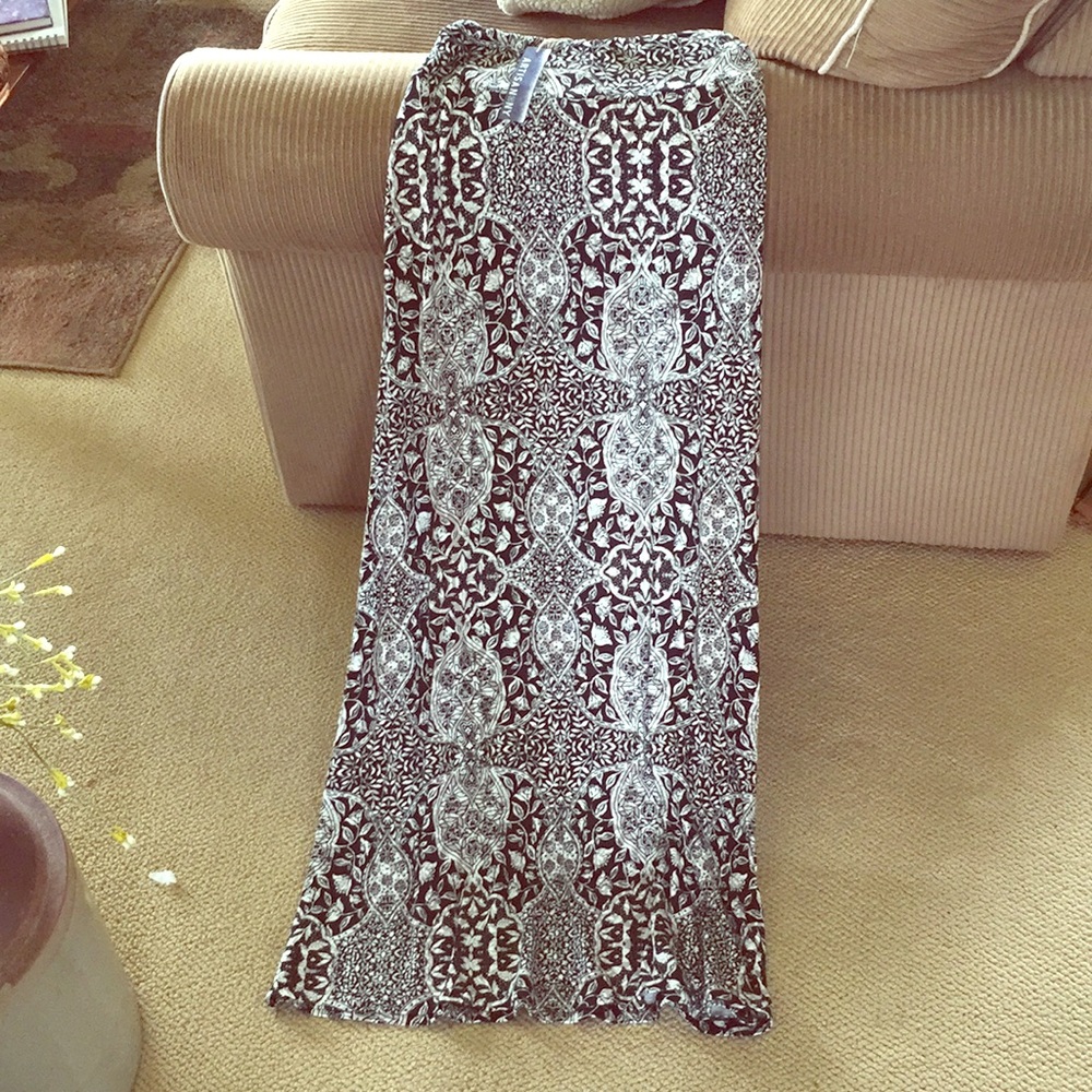 Artisan NY Maxi Skirt